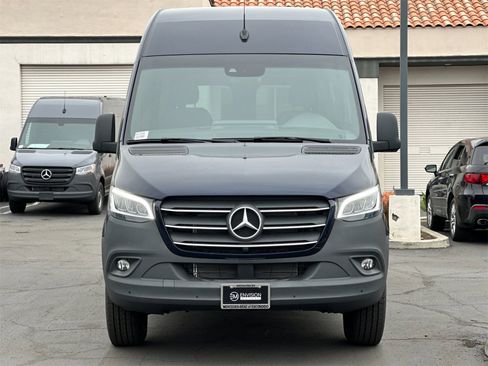 Used 2024 Mercedes-Benz Sprinter 144 Cargo image 8