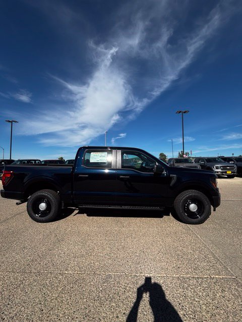 New 2025 Ford F150 XL AWD/4WD image 1