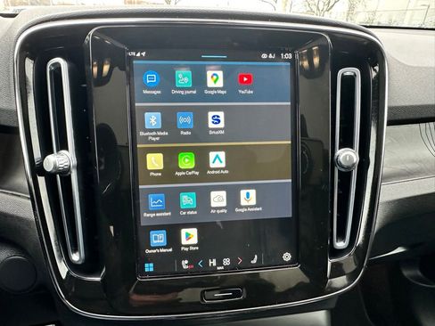 Used 2023 Volvo C40 P8 Recharge Ultimate image 20