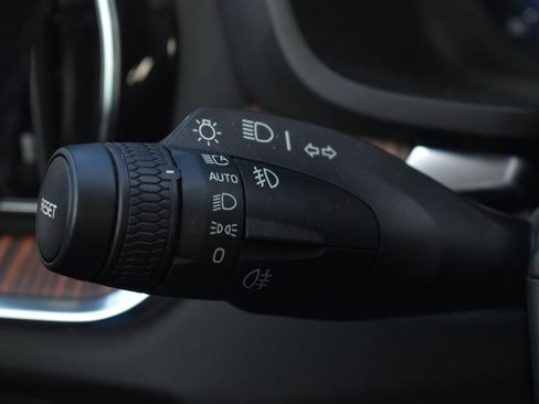 Used 2024 Volvo S60 B5 Plus image 23