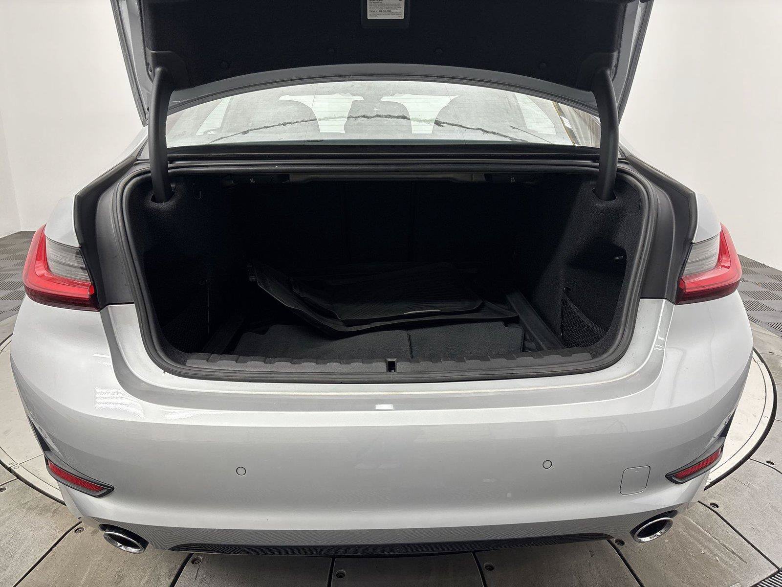 Used 2019 BMW 330i xDrive Sedan w/ Convenience Package AWD/4WD image 21