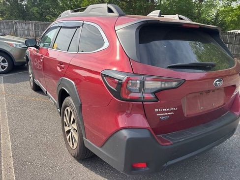 Certified 2025 Subaru Outback Premium AWD/4WD image 7