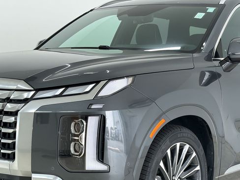 Used 2023 Hyundai Palisade Calligraphy w/ Winter Package AWD/4WD image 12