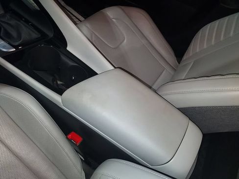 Used 2024 Hyundai Elantra Limited FWD image 27