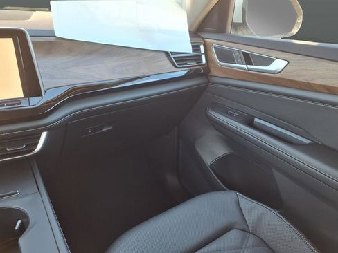 New 2026 Volkswagen Atlas SE image 21