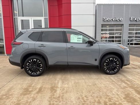 New 2026 Nissan Rogue SV image 5