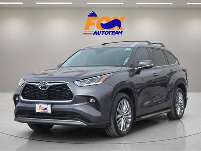 Used 2023 Toyota Highlander Platinum