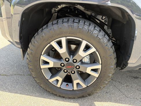 Used 2025 Toyota 4Runner Limited RWD image 12
