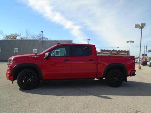 Used 2022 Chevrolet Silverado 1500 Custom AWD/4WD image 4