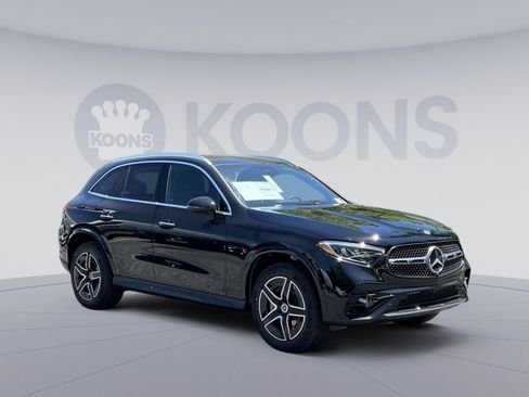 New 2026 Mercedes-Benz GLC 300 4MATIC image 2