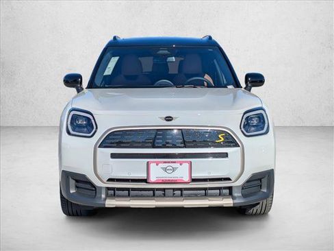 New 2025 MINI Cooper Countryman SE image 6