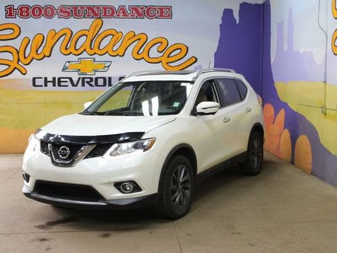Used 2016 Nissan Rogue SL AWD/4WD image 2