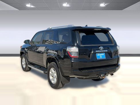 Used 2014 Toyota 4Runner SR5 Premium image 3
