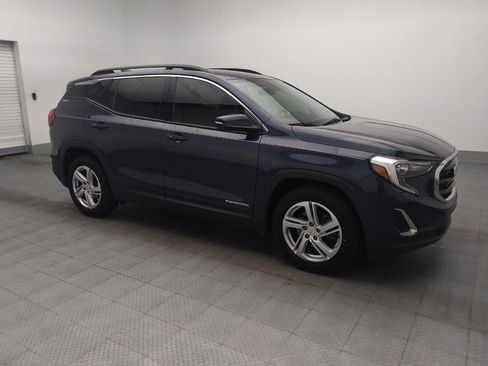 Used 2018 GMC Terrain SLE w/ Driver Convenience Package FWD image 11