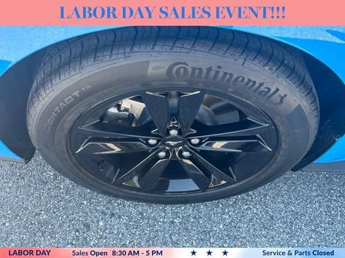Used 2024 Ford Mustang GT RWD image 3