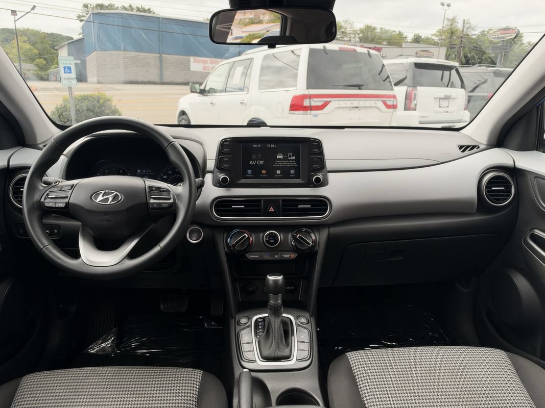 Used 2020 Hyundai Kona SEL AWD/4WD image 17