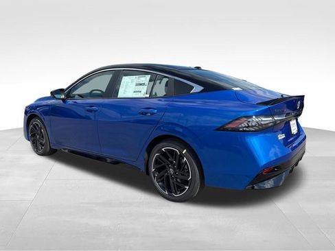 New 2026 Nissan Sentra SR w/ SR All Weather Package FWD image 3