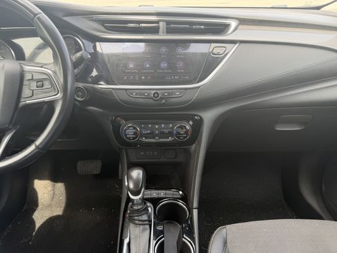 Used 2021 Buick Encore GX Select w/ Sport Touring Package FWD image 19
