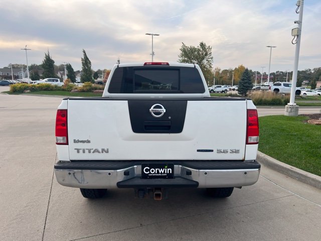Used 2010 Nissan Titan SE w/ SE Value Truck Pkg AWD/4WD image 5