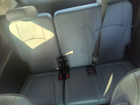 Used 2020 Buick Enclave Essence w/ Sound and Sites Package image 32