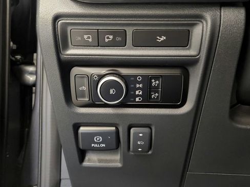 Used 2023 Ford F150 Lariat w/ Equipment Group 502A High image 36