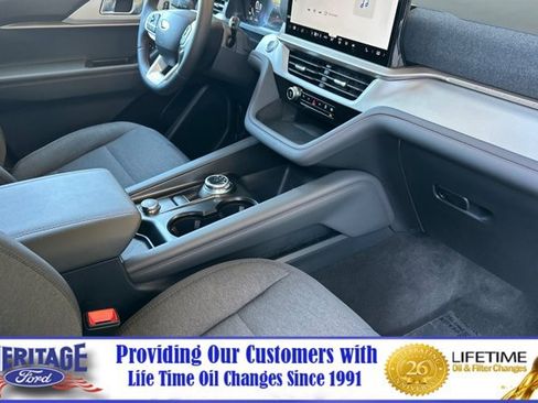 New 2026 Ford Explorer Active RWD image 17