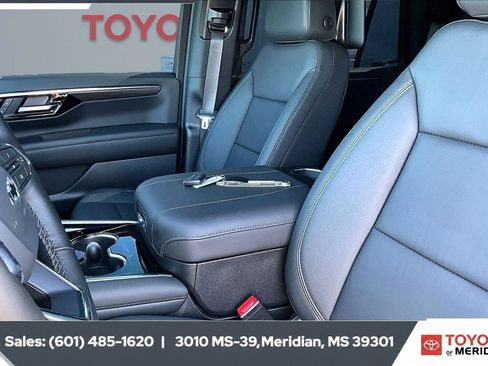 Used 2026 Chevrolet Tahoe Z71 w/ Z71 Off-Road Package AWD/4WD image 18