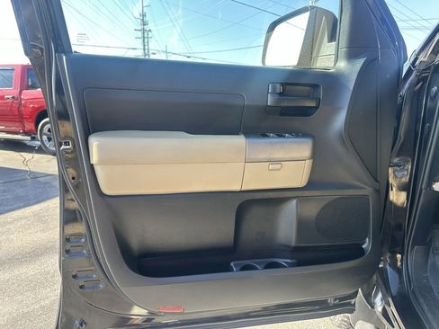 Used 2012 Toyota Tundra 4x4 Double Cab image 12