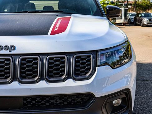 Used 2024 Jeep Compass Trailhawk image 13