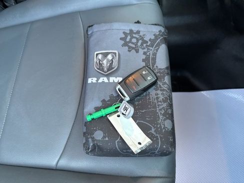 Used 2019 RAM 2500 Tradesman w/ Safety Group image 53