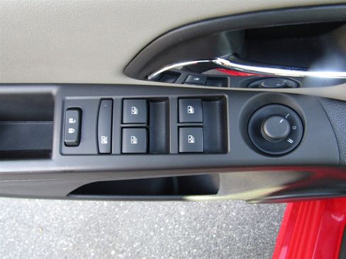 Used 2015 Chevrolet Cruze LS image 16