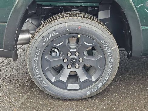 New 2026 RAM 1500 4x4 Crew Cab image 9