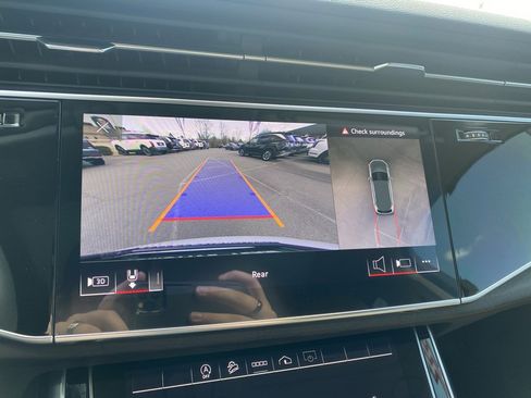 Used 2021 Audi Q7 2.0T Premium w/ Convenience Package image 21