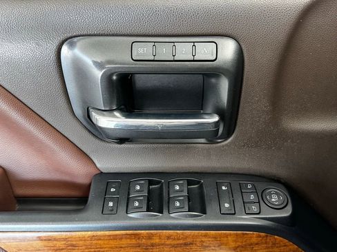 Used 2014 Chevrolet Silverado 1500 High Country w/ High Country Premium Package image 14