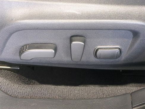 Used 2018 Subaru Outback 2.5i Limited image 21