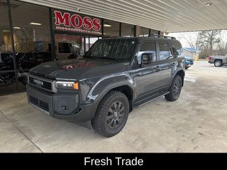 Used 2025 Toyota Land Cruiser video 1