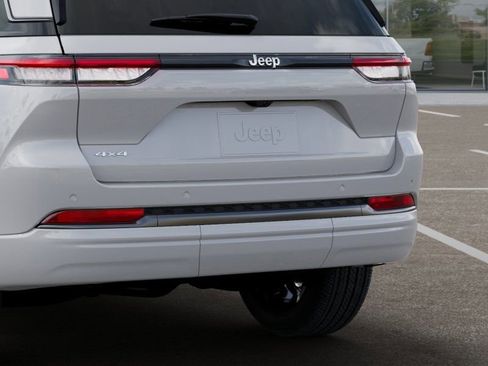 New 2026 Jeep Grand Cherokee Limited image 13