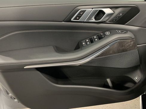 Certified 2025 BMW X5 xDrive50e w/ Parking Assistance Package image 11