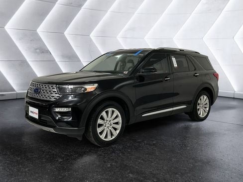 Used 2022 Ford Explorer Limited w/ Equipment Group 301A image 3