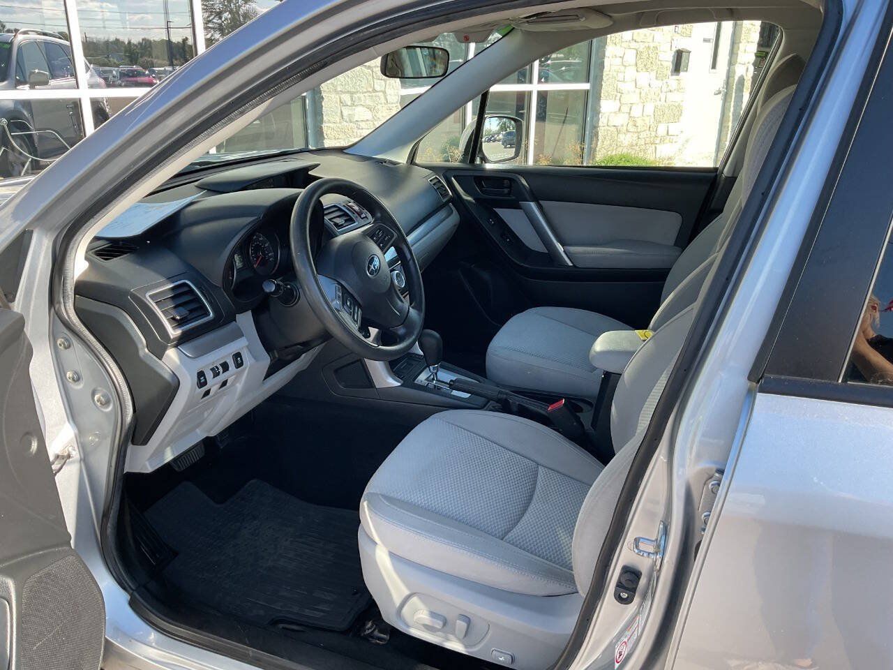 Used 2016 Subaru Forester 2.5i Premium AWD/4WD image 14