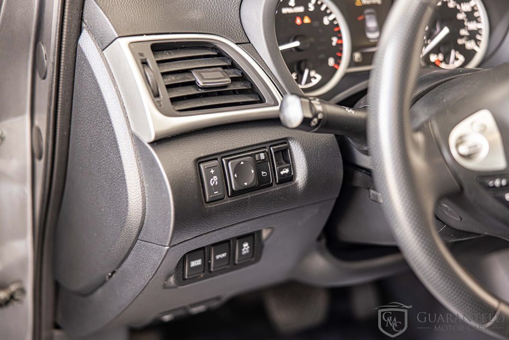 Used 2018 Nissan Sentra S FWD image 19