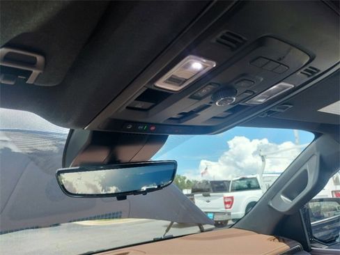 Used 2024 Chevrolet Tahoe High Country image 27