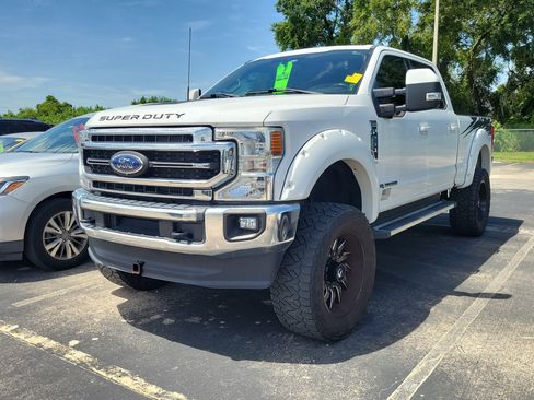 Used 2022 Ford F250 Lariat w/ Lariat Value Package AWD/4WD image 3