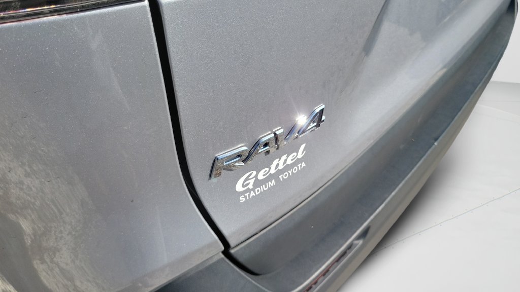 Used 2025 Toyota RAV4 LE FWD image 6