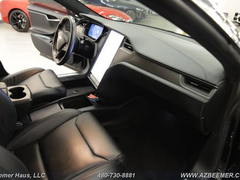 Used 2019 Tesla Model S Performance image 19