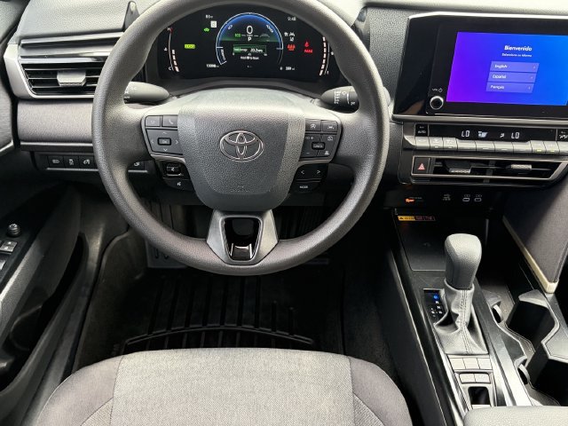 Used 2025 Toyota Camry LE w/ Convenience Package FWD image 14