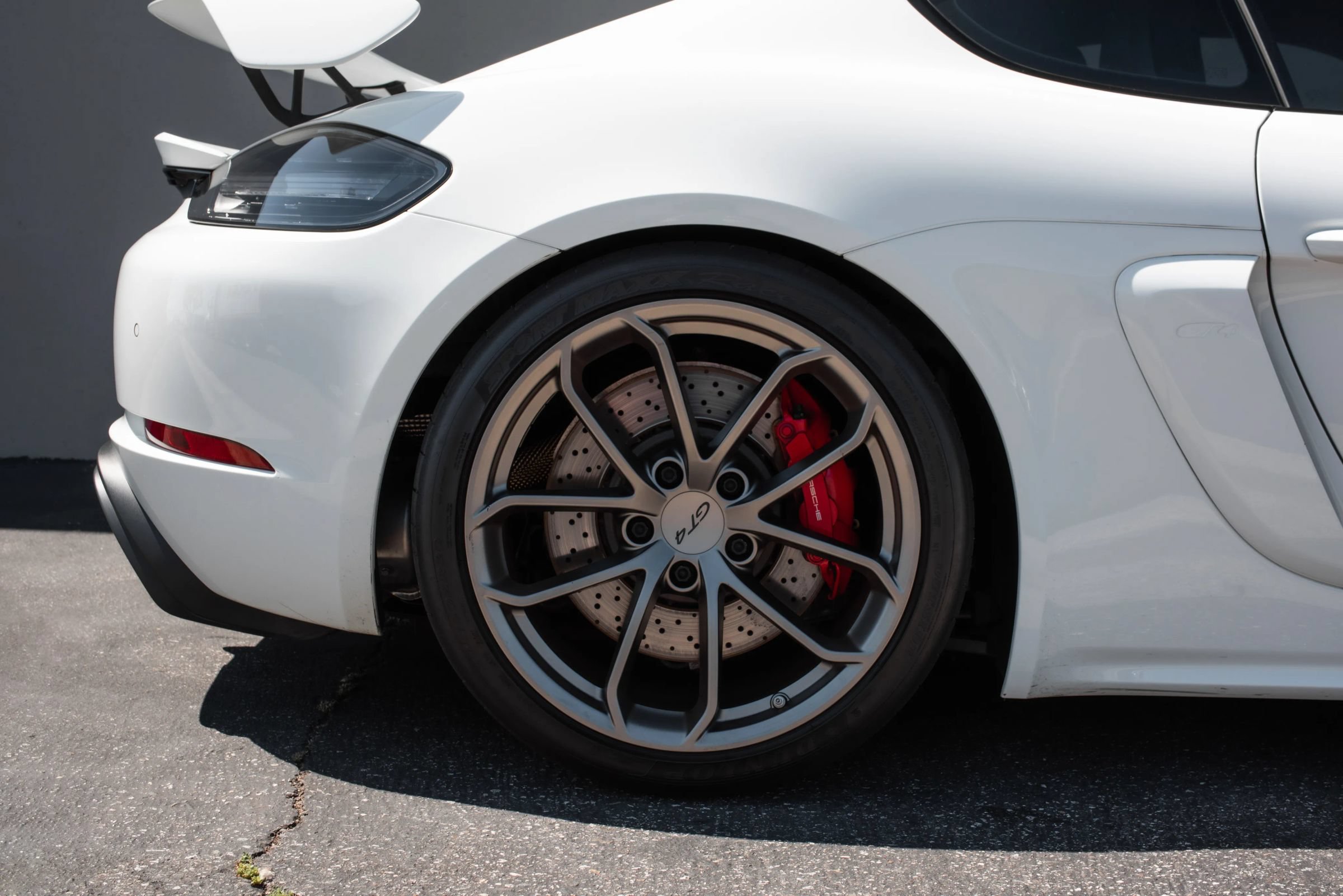Used 2020 Porsche 718 Cayman GT4 RWD image 37