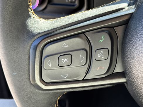Used 2024 Jeep Wrangler Willys image 25