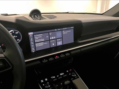 Used 2021 Porsche 911 Carrera image 19