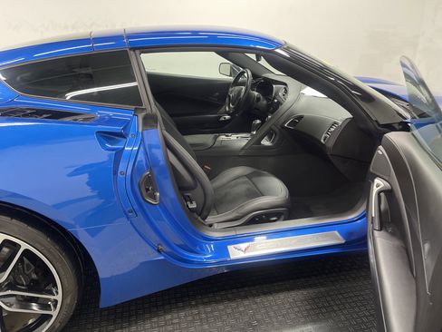 Used 2015 Chevrolet Corvette Stingray Coupe w/ 2LT Preferred Equipment Group image 13